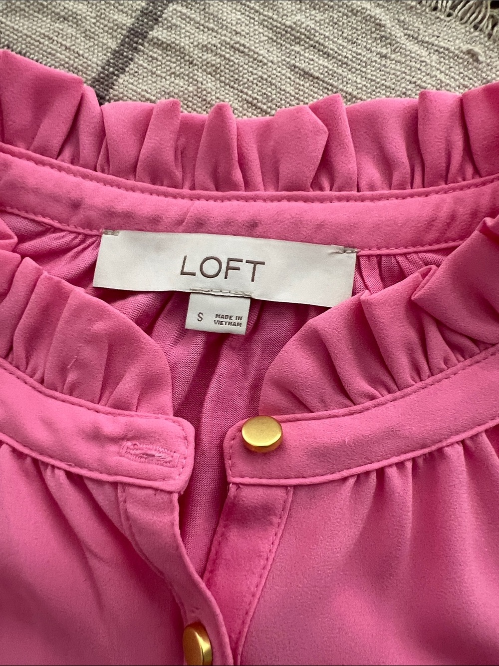 LOFT Pink Sleeveless Ruffle-Neck Button-Front Shell - Picture 4 of 7